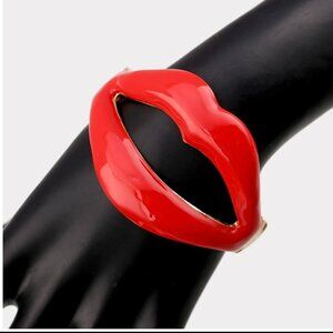 Sexy Big Red Lips Mouth Bangle Cuff Bracelet for Women Enamel Statement Bangle